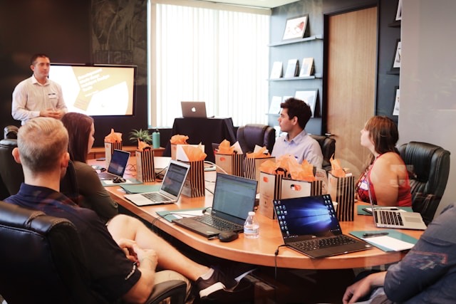 How to Create a Thriving Work Environment How to Create a Thriving Work Environment